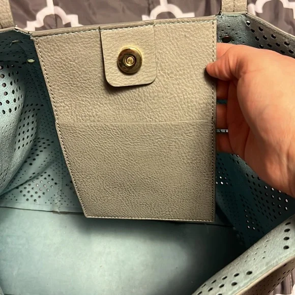 Steve Madden Grey and Blue Tote Bag with Clutch - Picture 5 of 7